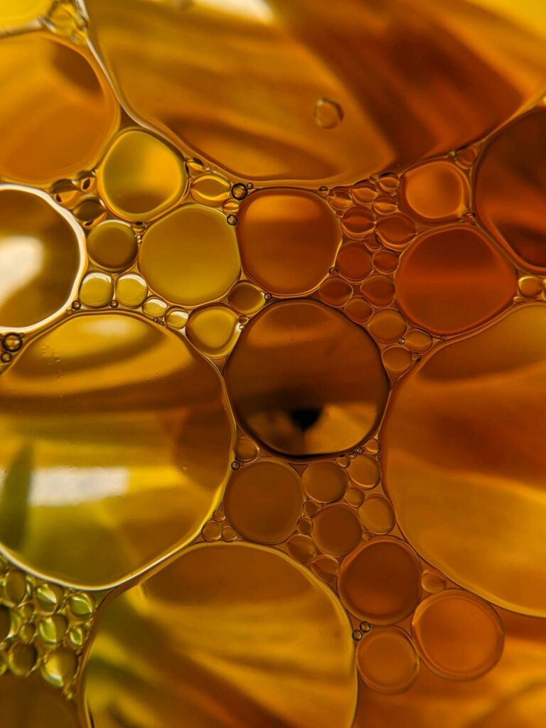 Picture of oil and water mix