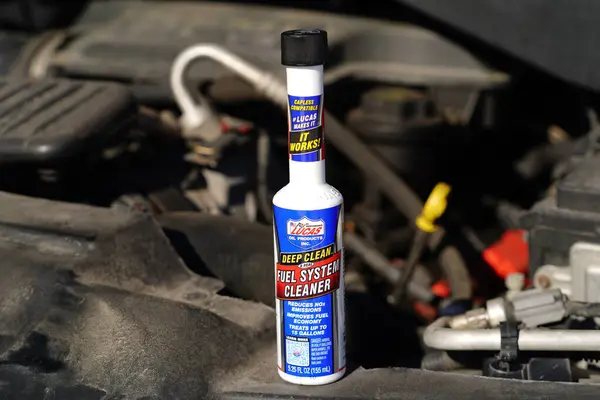 What Is The Best Fuel System Cleaner: For Older Engines And Everyday Drivers